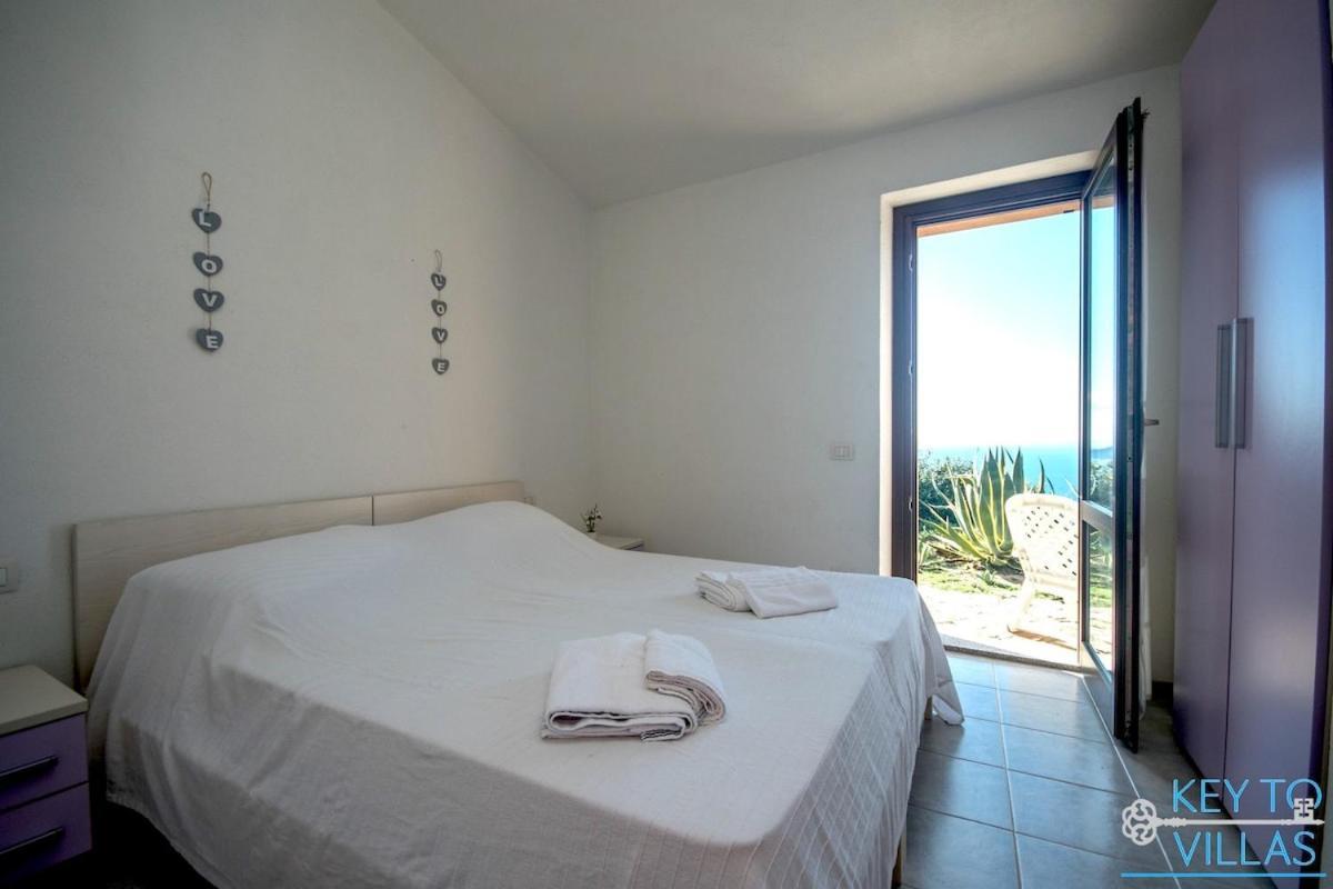 Villa Vista - Key To Villas Costa Paradiso Exteriör bild
